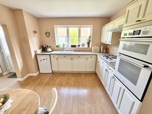 Photo 17- click for photo gallery